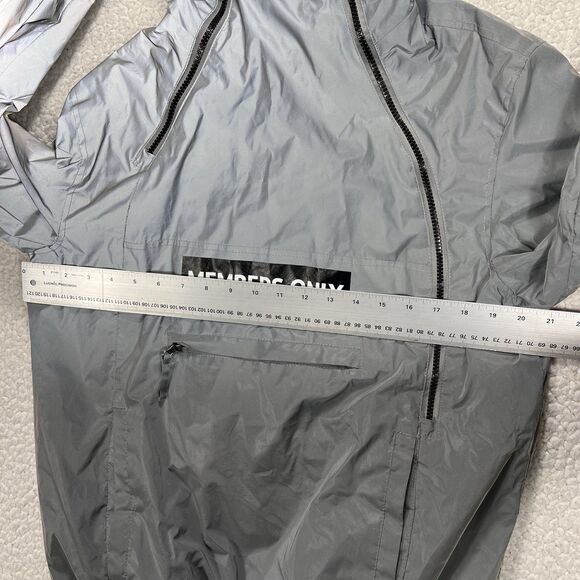 Members Only Pullover Windbreaker Men’s Small Silver Reflective NASA USA Patch - Picture 8 of 9